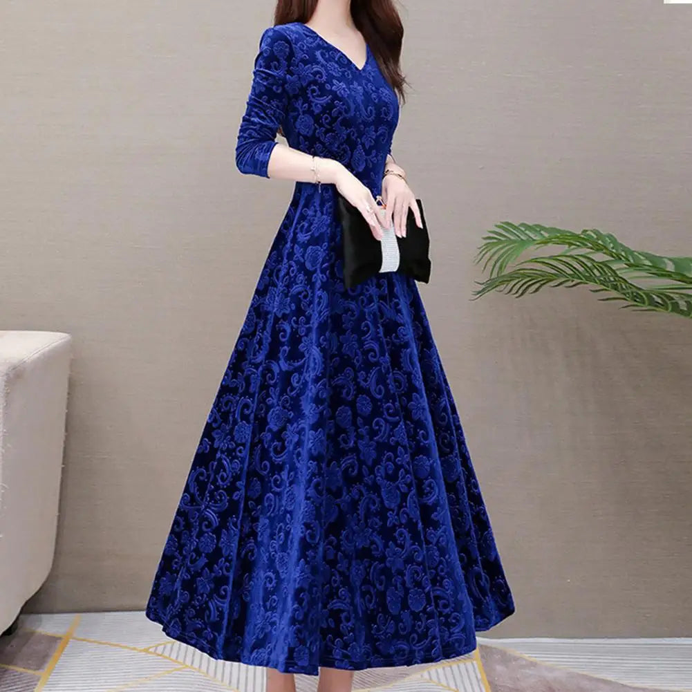 Maxi Dress Unique Pattern Comfortable Warm Pleated Swing Large Hem Pure Color Velvet Dress Women Dress for Party