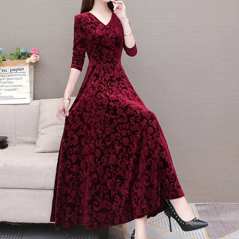 Maxi Dress Unique Pattern Comfortable Warm Pleated Swing Large Hem Pure Color Velvet Dress Women Dress for Party
