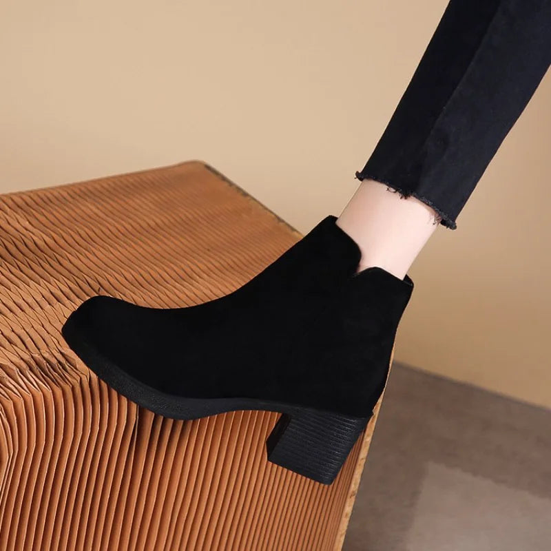 Women's Autumn and Winter 2023 New Fashion Solid Temperament Ankle Boots Round Head Square Heel Slip on Solid Casual Boots Size