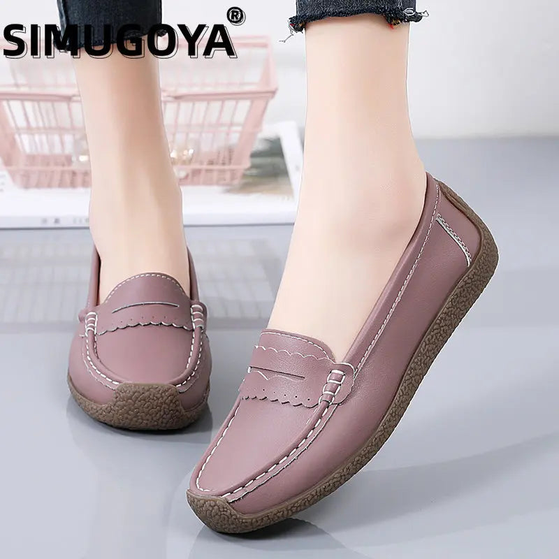 SIMUGOYA Women Sandals Summer Flat Hollowed Out Women's Shoes Soft Sole Non-Slip Casual Shoes Shoes For Women Leather Mom's Shoe