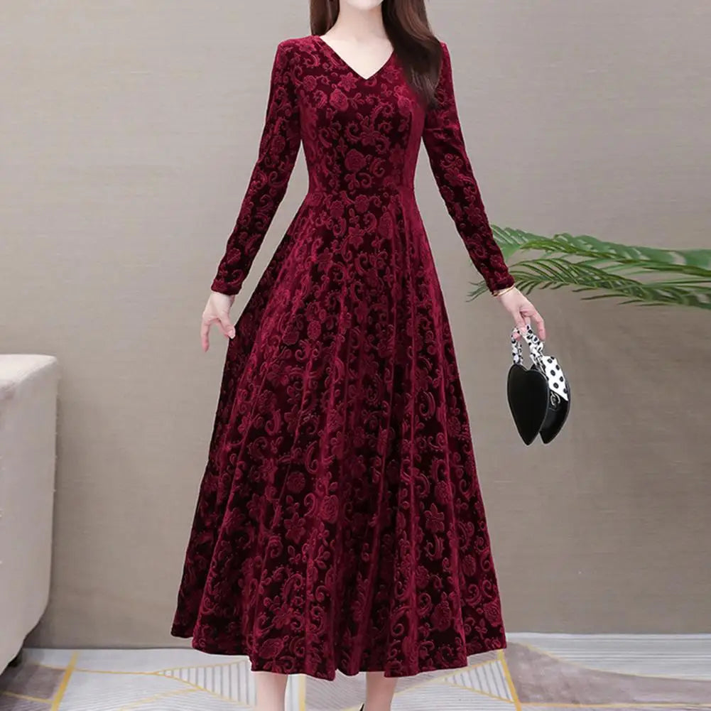 Maxi Dress Unique Pattern Comfortable Warm Pleated Swing Large Hem Pure Color Velvet Dress  Women Dress  for Party