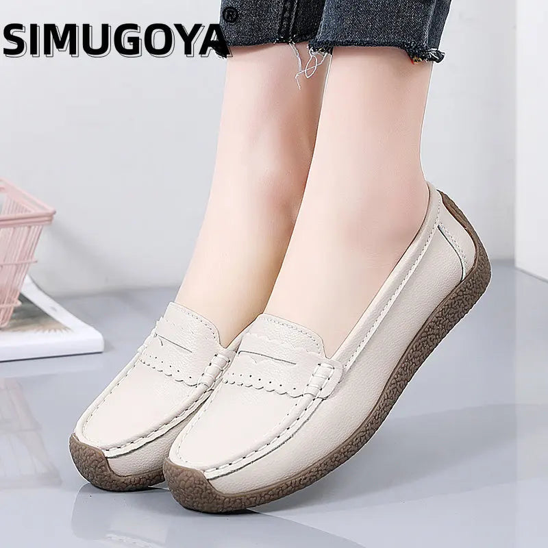 SIMUGOYA Women Sandals Summer Flat Hollowed Out Women's Shoes Soft Sole Non-Slip Casual Shoes Shoes For Women Leather Mom's Shoe