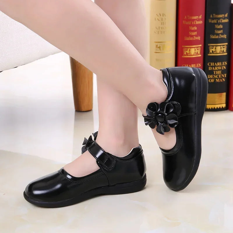 Children's Leather Shoes 2023 New Fashion Soft Soled Princess Party Dress Shoes Elegant Girls Student Performance Leather Shoes