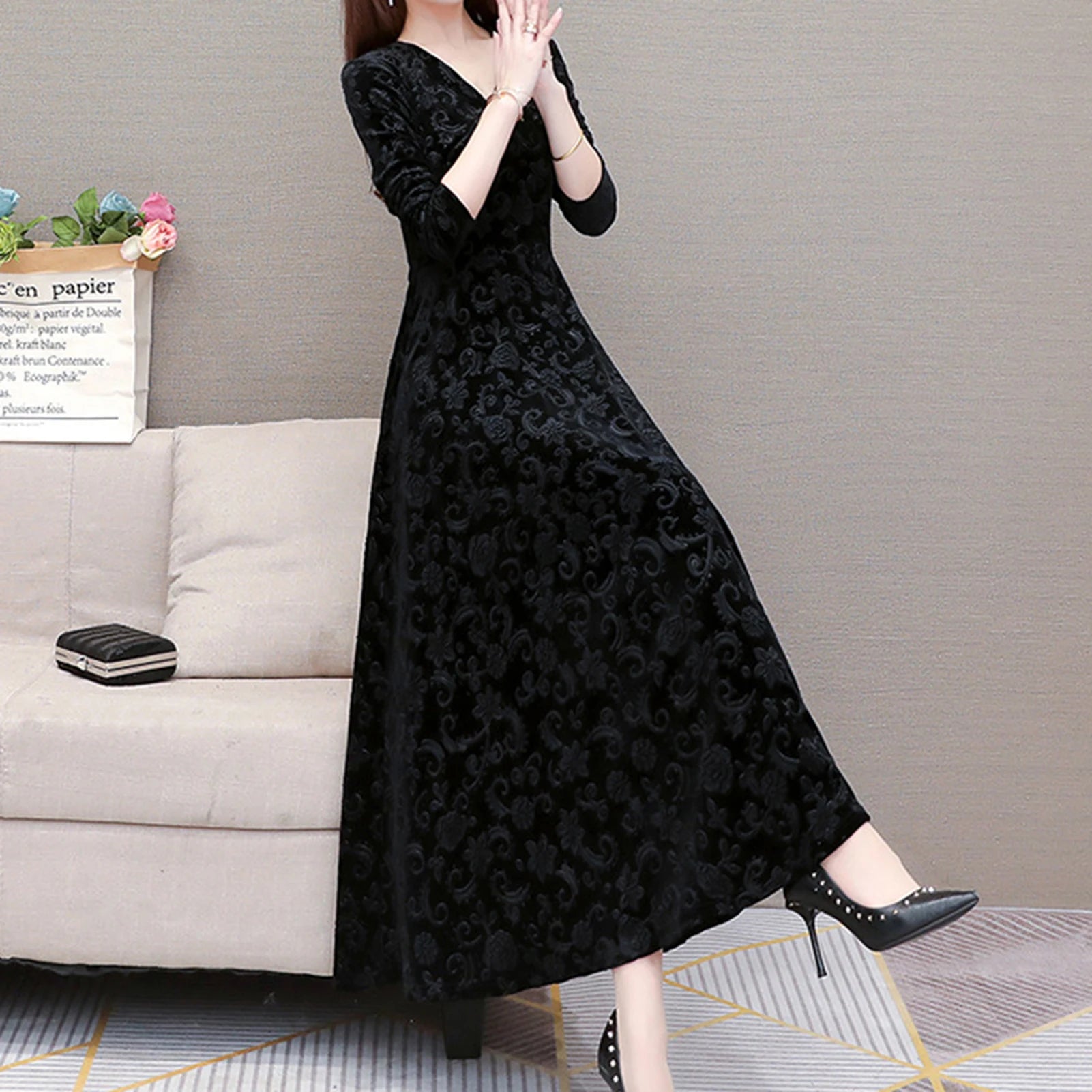 Stylish Comfortable Unique Pattern Pleated Swing Large Hem Pure Color Velvet Dress for Office Party Dress Maxi Dress