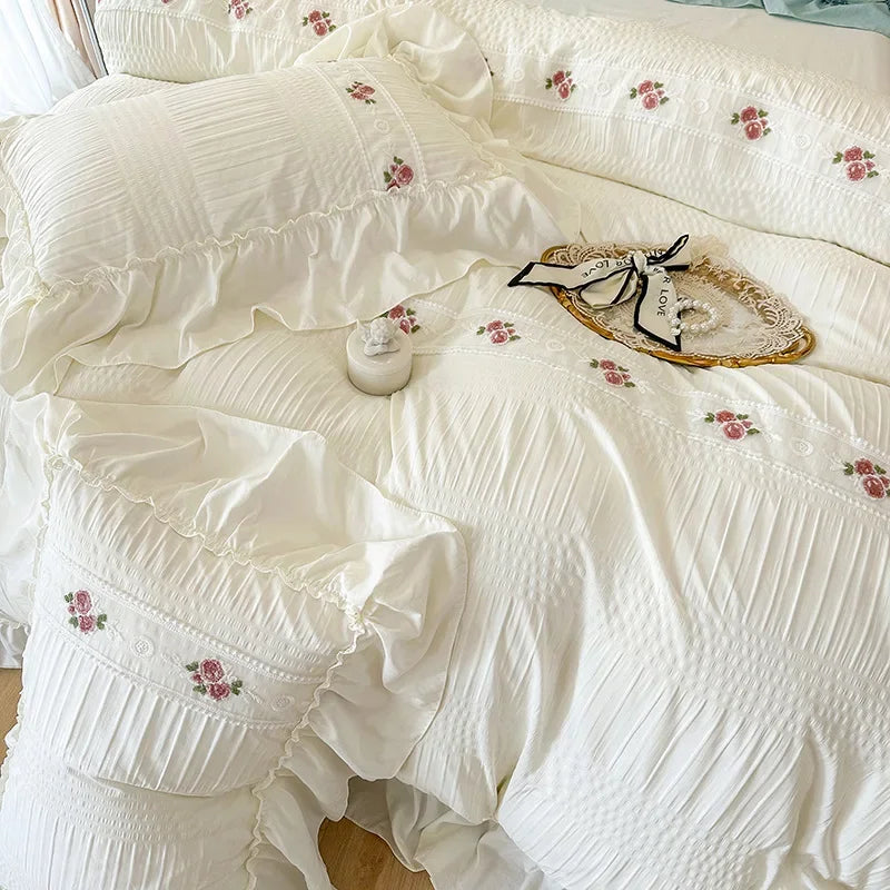 French Romantic Lace Bubble Gauze Bedding Set Queen Elegant Princess Style Embroidered Duvet Cover Set Ruffled Quilt Cover Sets