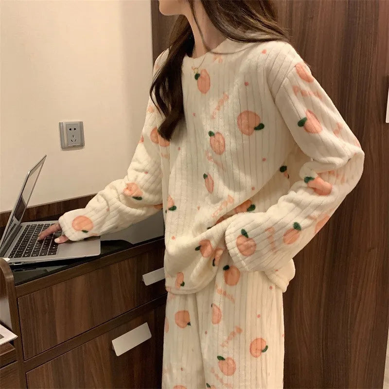 2023 New Women's Pajamas Set Warm Two-Piece Homewear Set Peach Bear Coral Velvet Suit Cute Sweet Thickened Warm Homewear