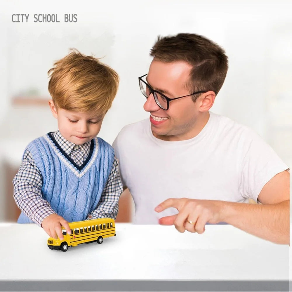 1/64 Diecast Alloy School Bus Kids Toy Car Inertia Vehicle Model Toys Pull Back Car Boys Toys Educational Toys for Children Gift