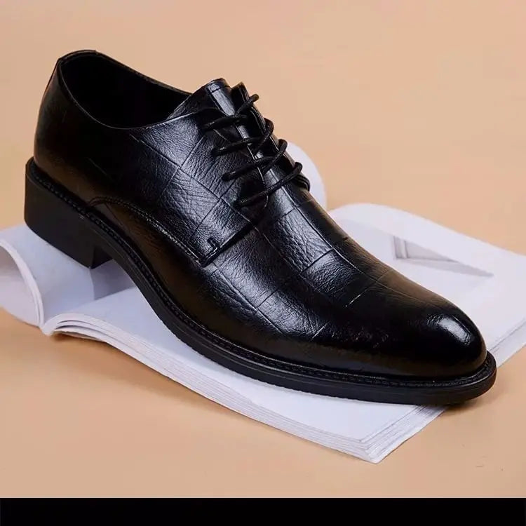 New Black Men Suit Shoes Party Men's Dress Shoes Italian Leather Zapatos Hombre Formal Shoes Men Office Sapatos Social Masculino