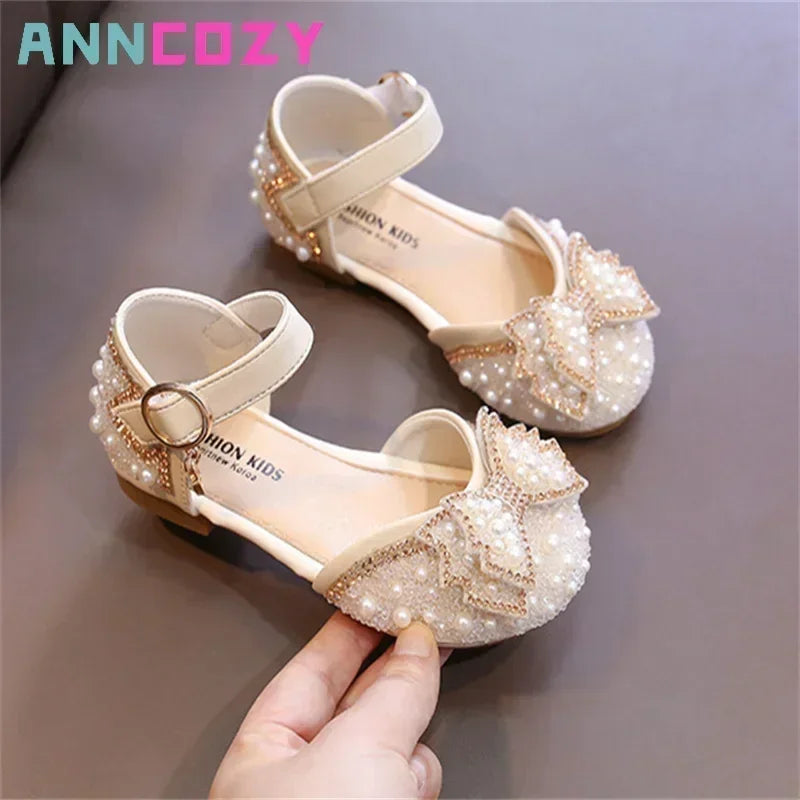 Girls Sandals 2023 Summer Korean Edition New Cute Bow Pearl Sequins Kids Princess Shoes Flat Heels Soft Bottom Dancing Shoes