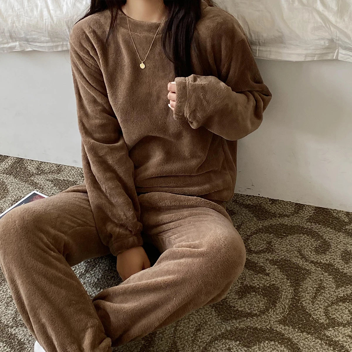 HELIAR Women Velvet Pajama Set Loose Top And Elastic Waist Pants Home Casual Warm Woolen Suit Women 2023 Autumn Winter