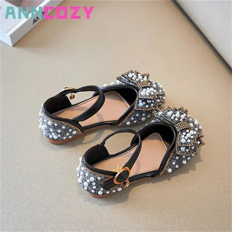 Girls Sandals 2023 Summer Korean Edition New Cute Bow Pearl Sequins Kids Princess Shoes Flat Heels Soft Bottom Dancing Shoes